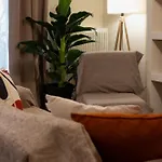 Elenis Cozy *