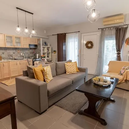 Elenis Cozy Apartment